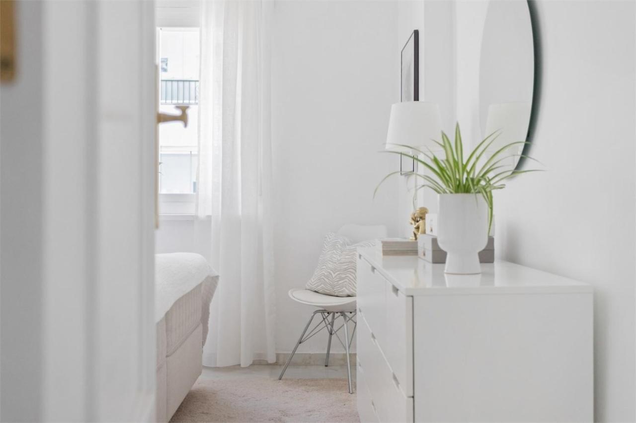 Scandinavian Style Apartment With Amazing Sea Views And South West Facing Sunny Terrace In Miraflores Walking Distance To The Beach! Málaga Exterior foto