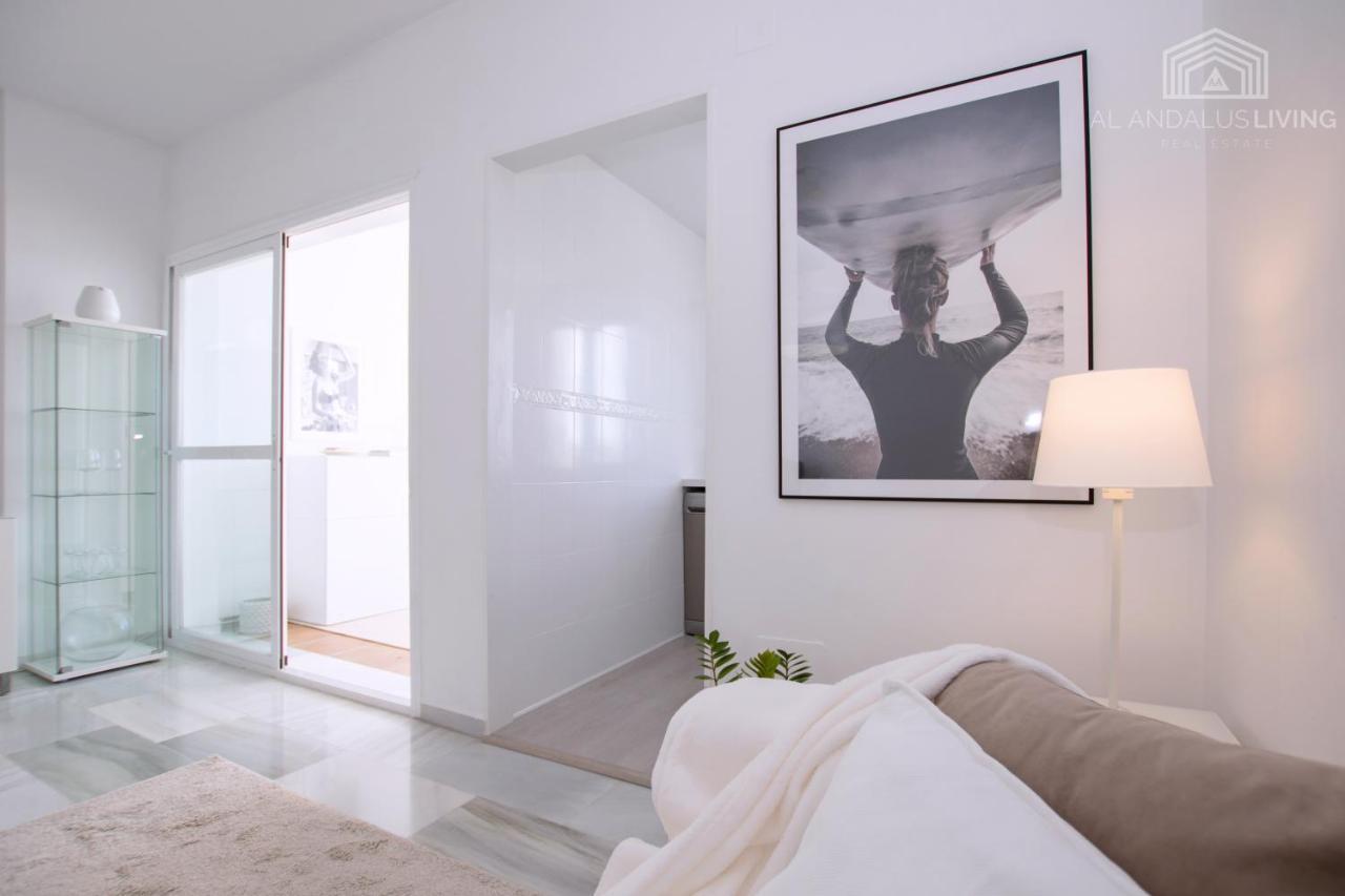 Scandinavian Style Apartment With Amazing Sea Views And South West Facing Sunny Terrace In Miraflores Walking Distance To The Beach! Málaga Exterior foto
